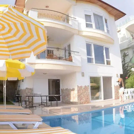 Villa Picture Renting Your 5 Star Located In With Beautiful Private Pool, 1030 *